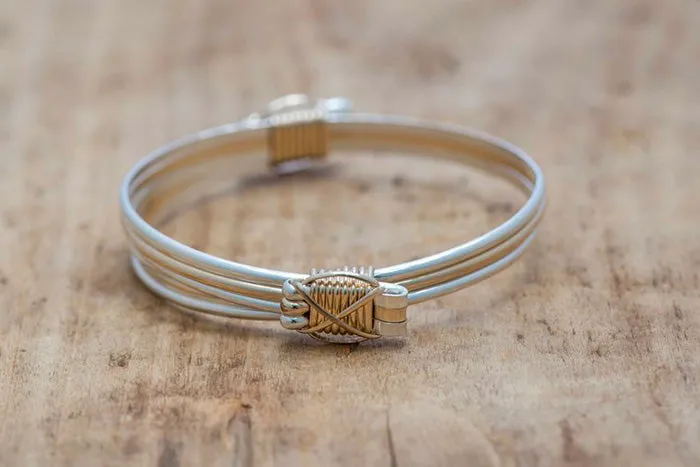 2 GOLD KNOT ELEPHANT HAIR BRACELETS