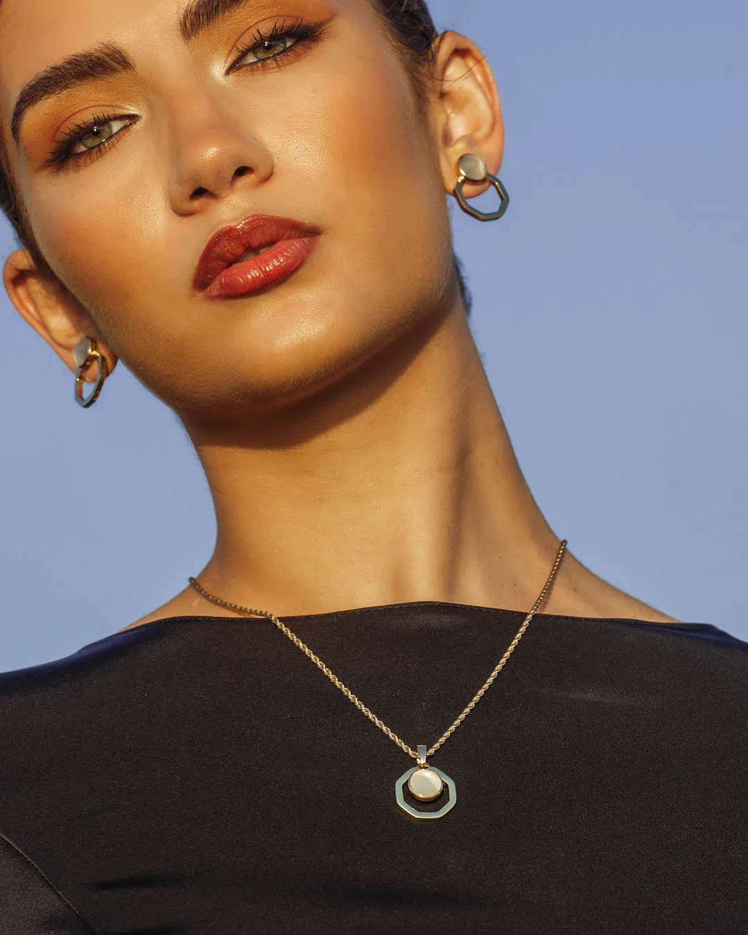 Faith Stone White Cateye Ħabbata Pendant, Gold