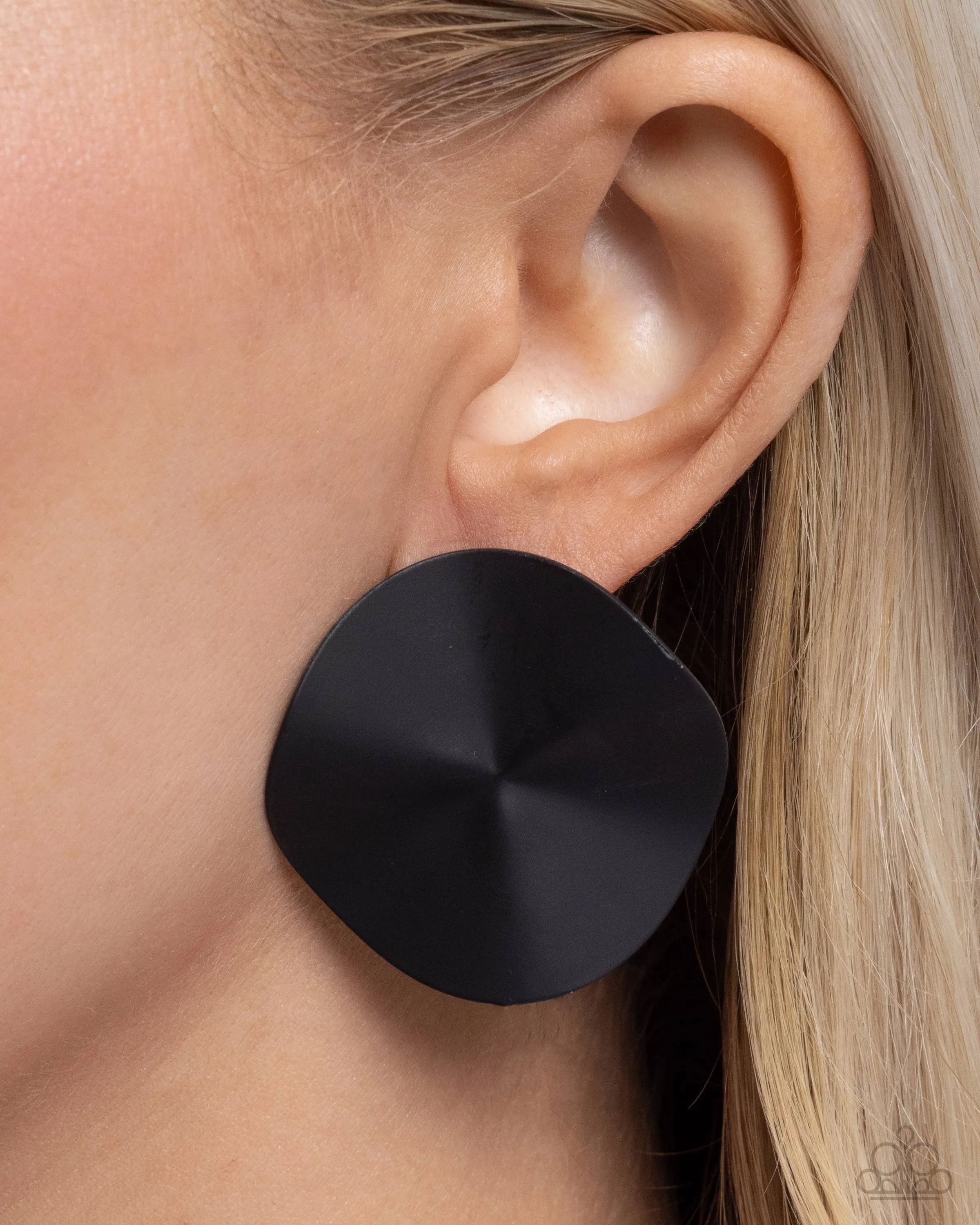 Moody Masterpiece - Black Earrings