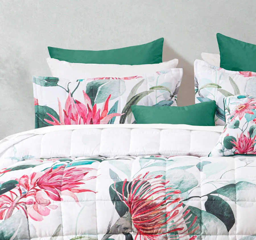 Nikita Coverlet Set Range White