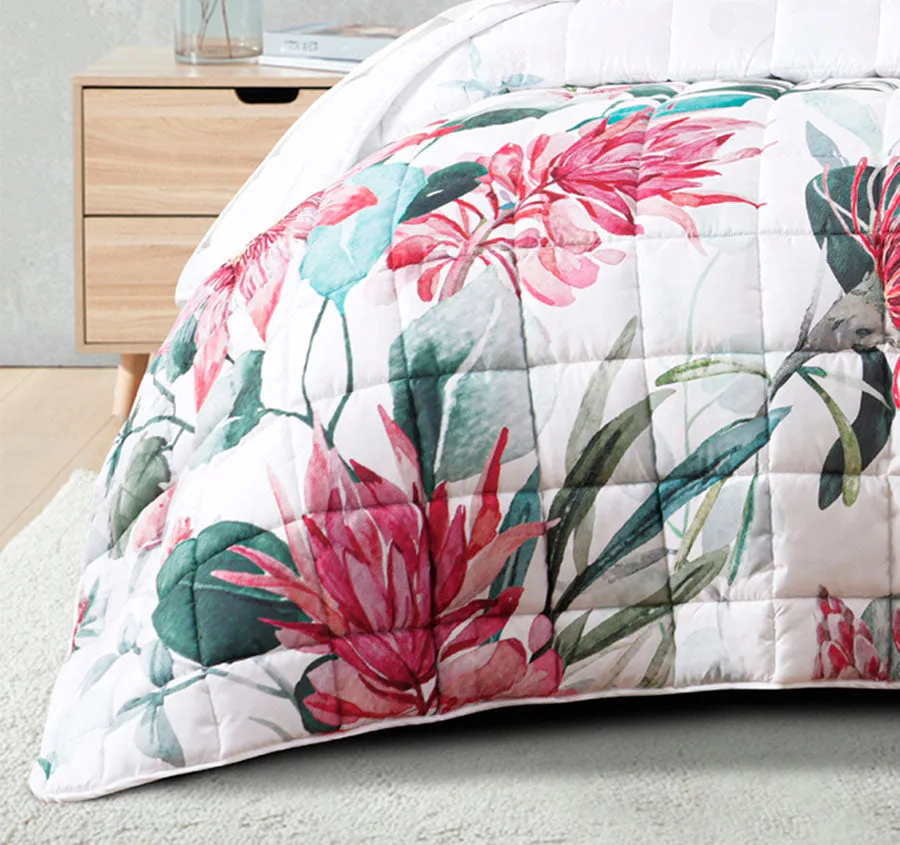 Nikita Coverlet Set Range White