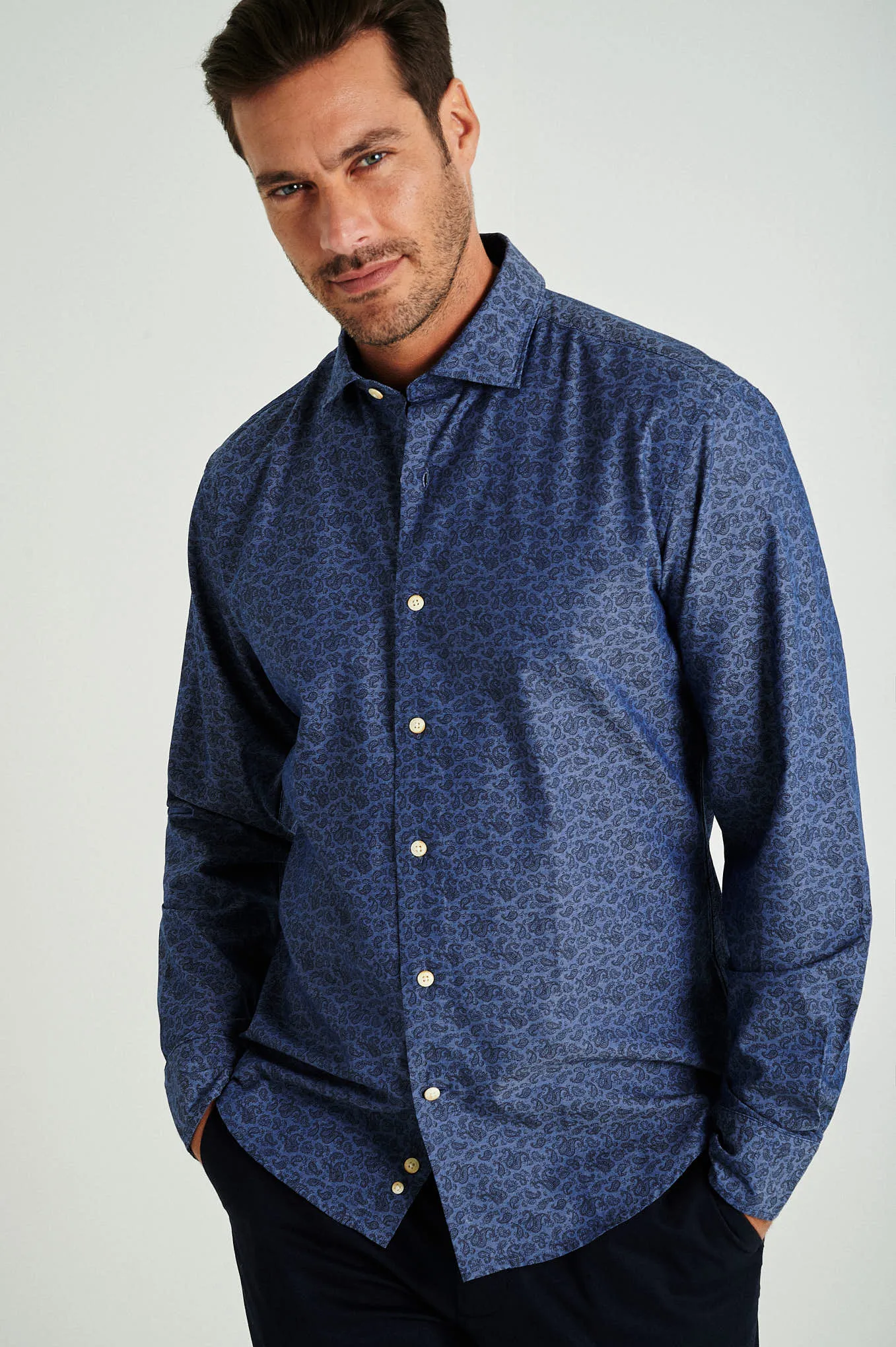 Slim fit printed shirt