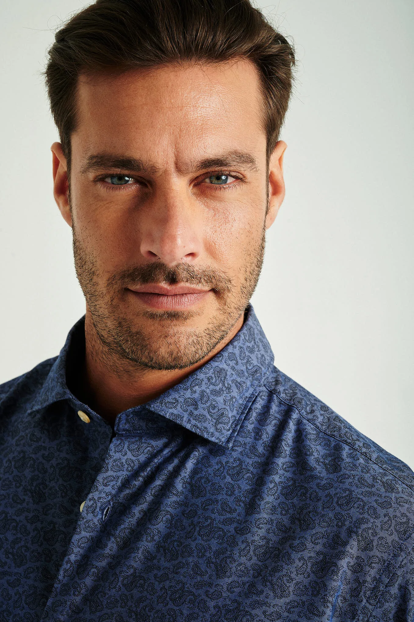 Slim fit printed shirt