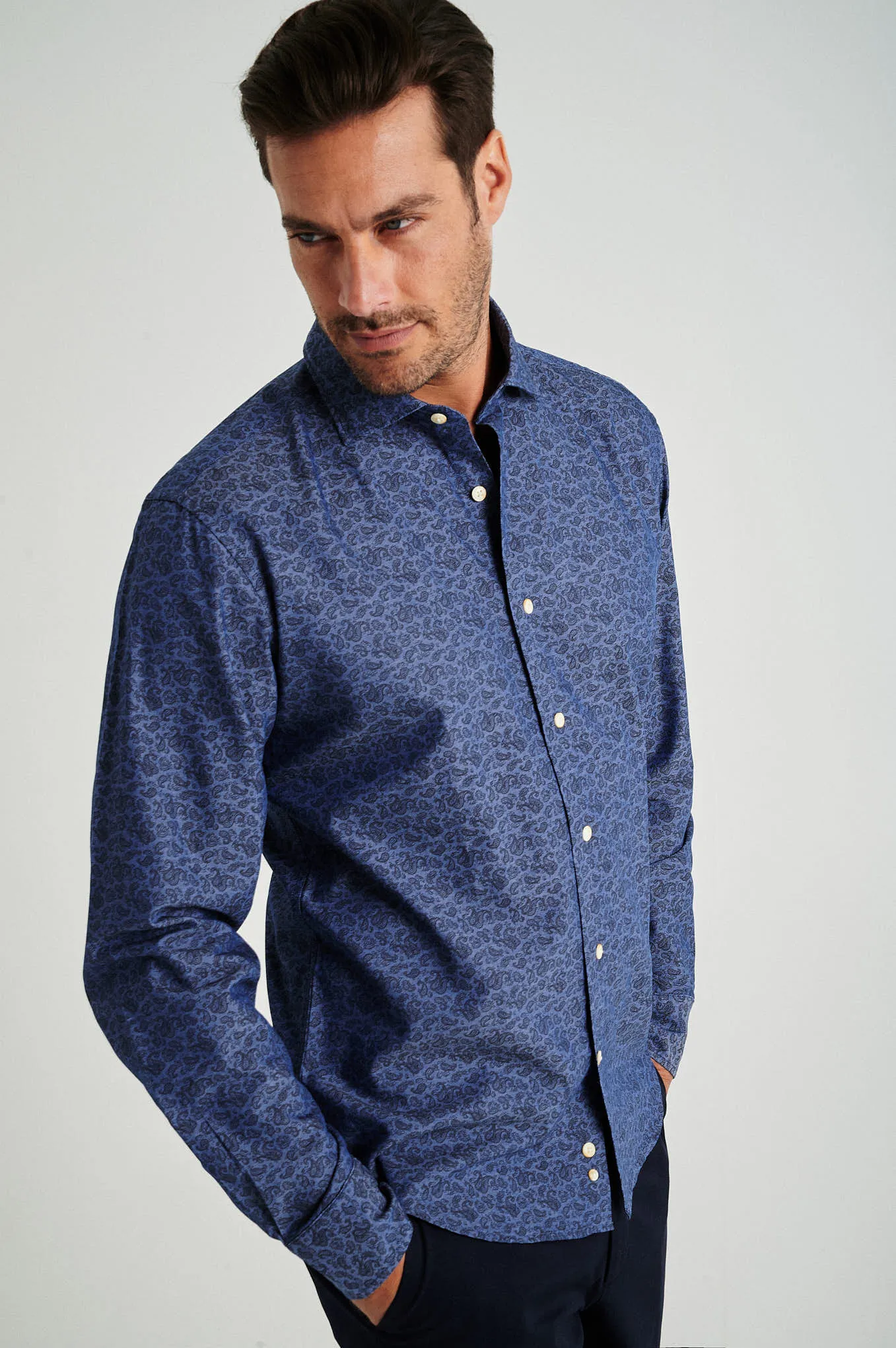 Slim fit printed shirt