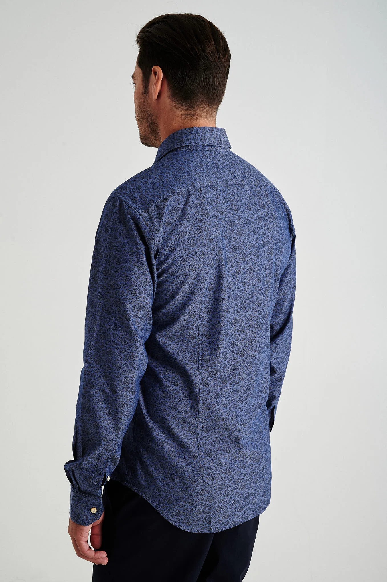 Slim fit printed shirt