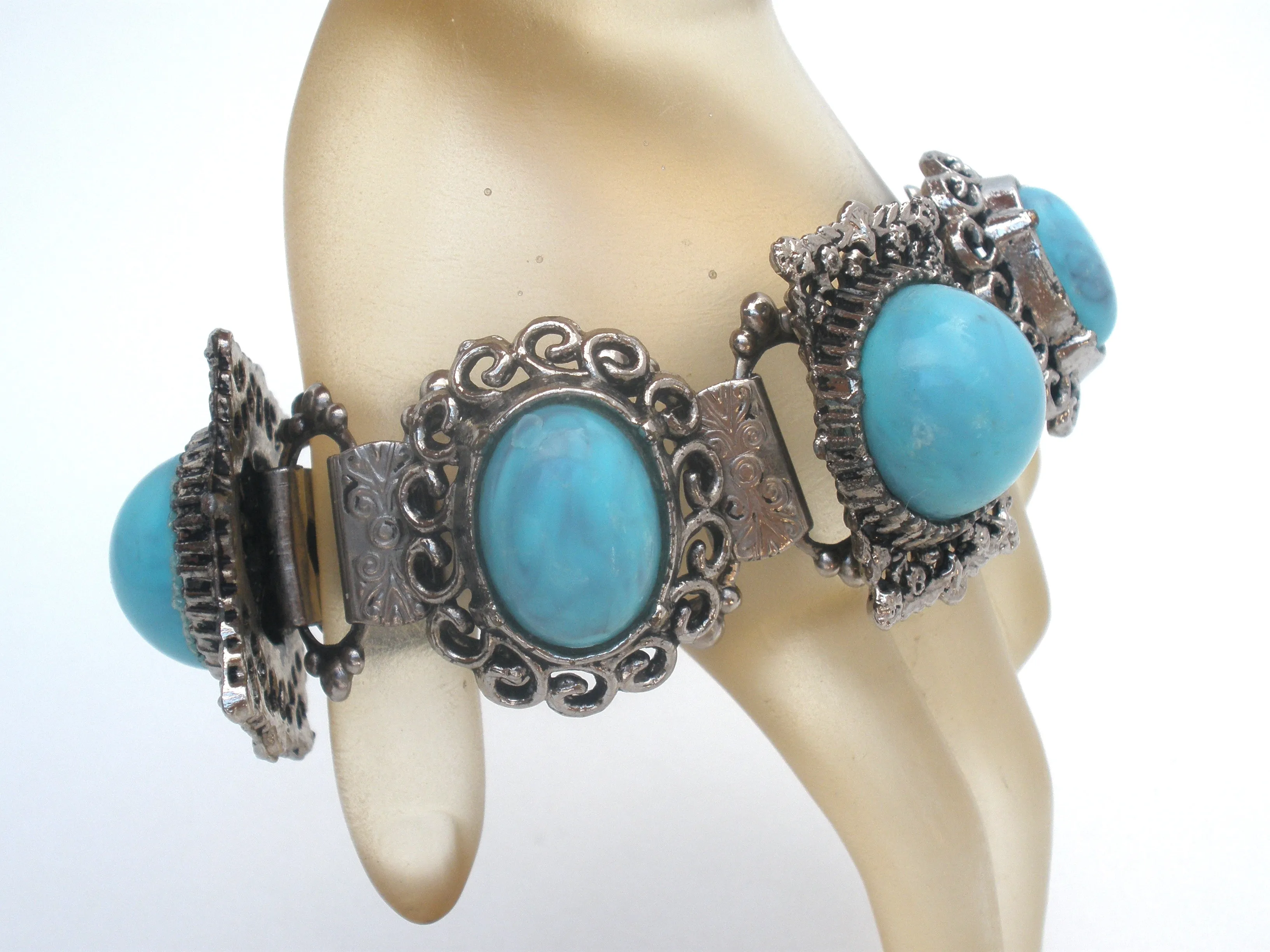 Turquoise Blue Bracelet 7.25" Vintage