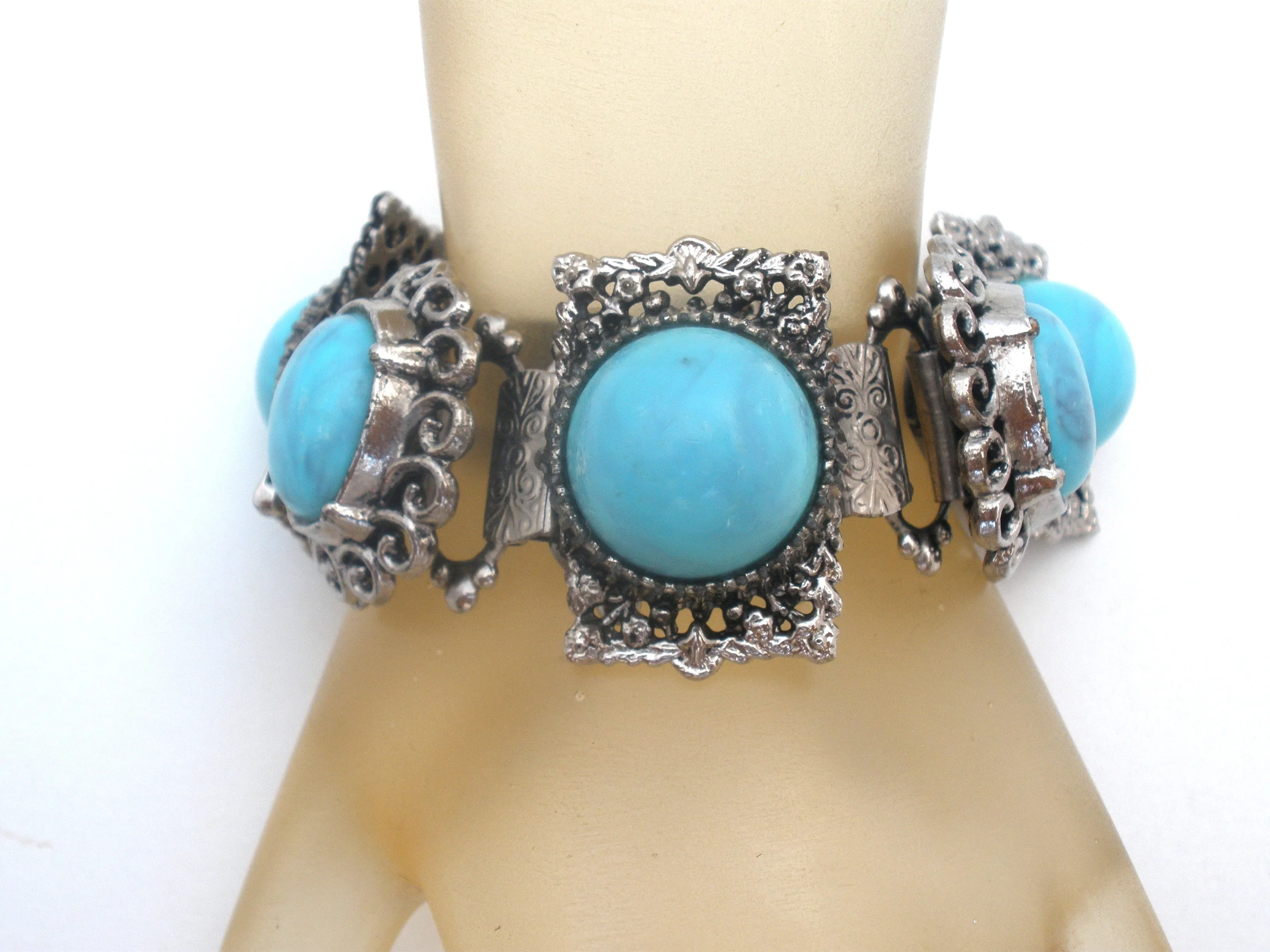 Turquoise Blue Bracelet 7.25" Vintage