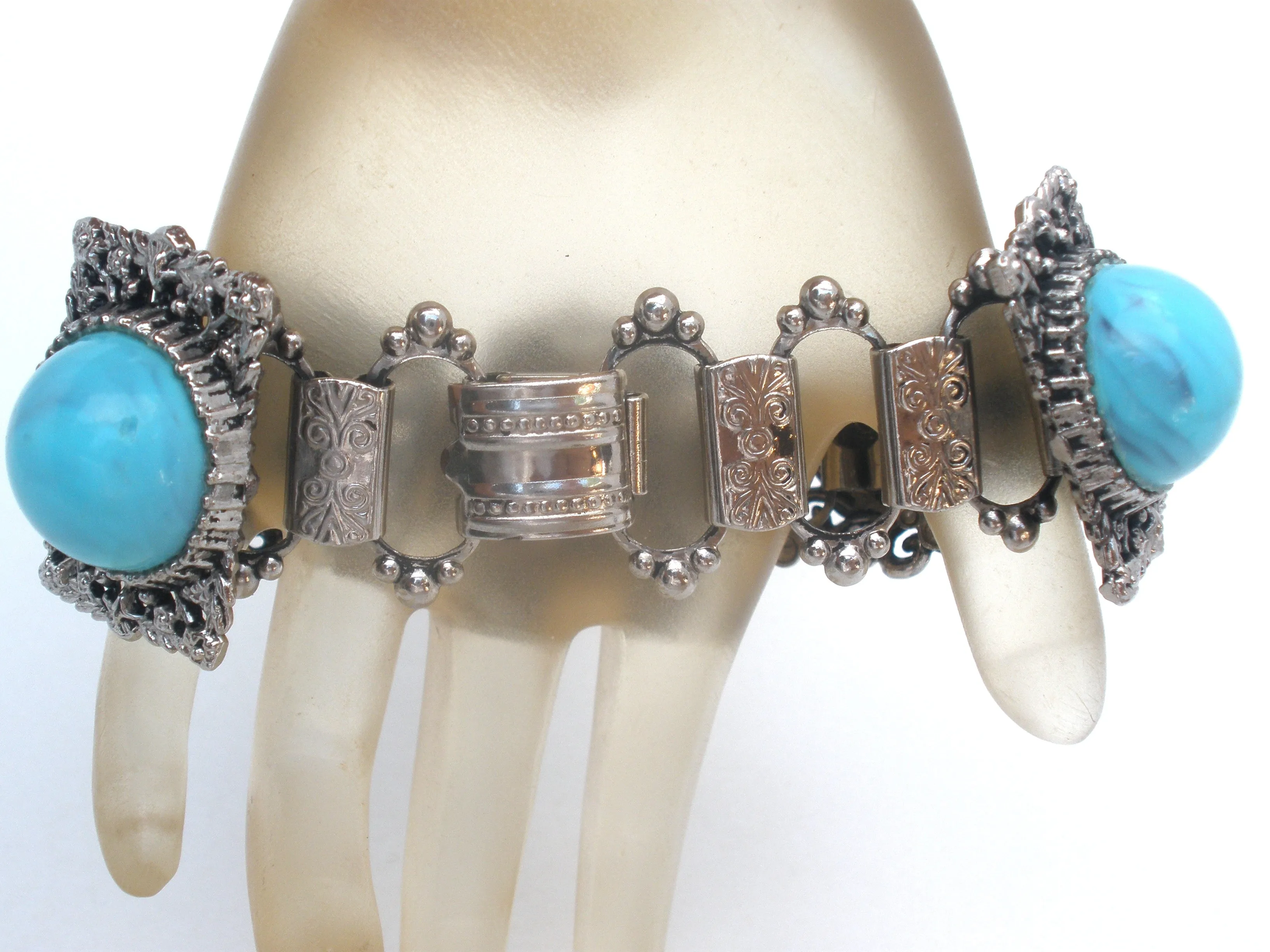 Turquoise Blue Bracelet 7.25" Vintage